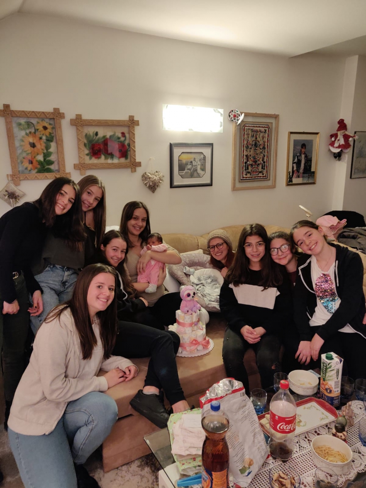 Ben arrivata piccola Emma!! Congratulazioni Ylenia !!!